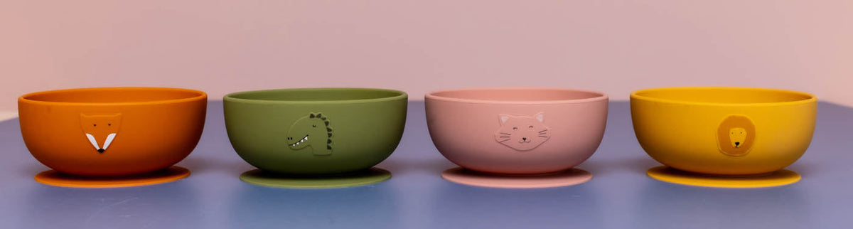 Taça de Silicone Rosa-Claro com Ventosa e Detalhe de Gato para as Refeições
