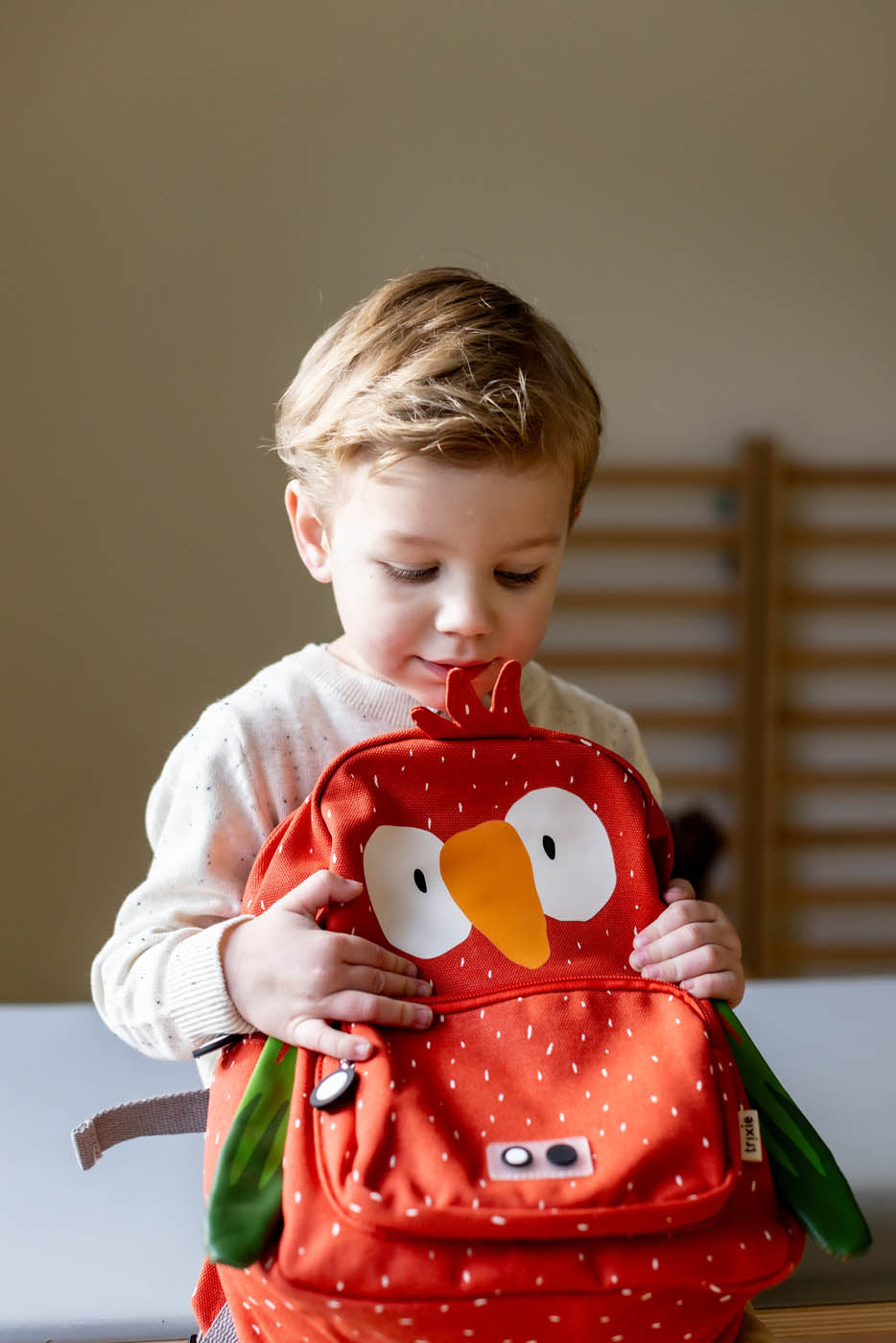 Sac à dos pour enfant Perroquet Rouge avec ailes vertes et bretelles rembourrées